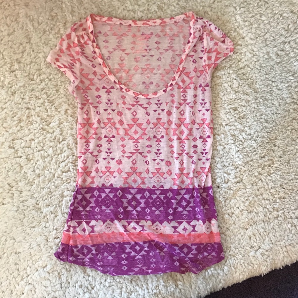 AEO Tribal print Tee
